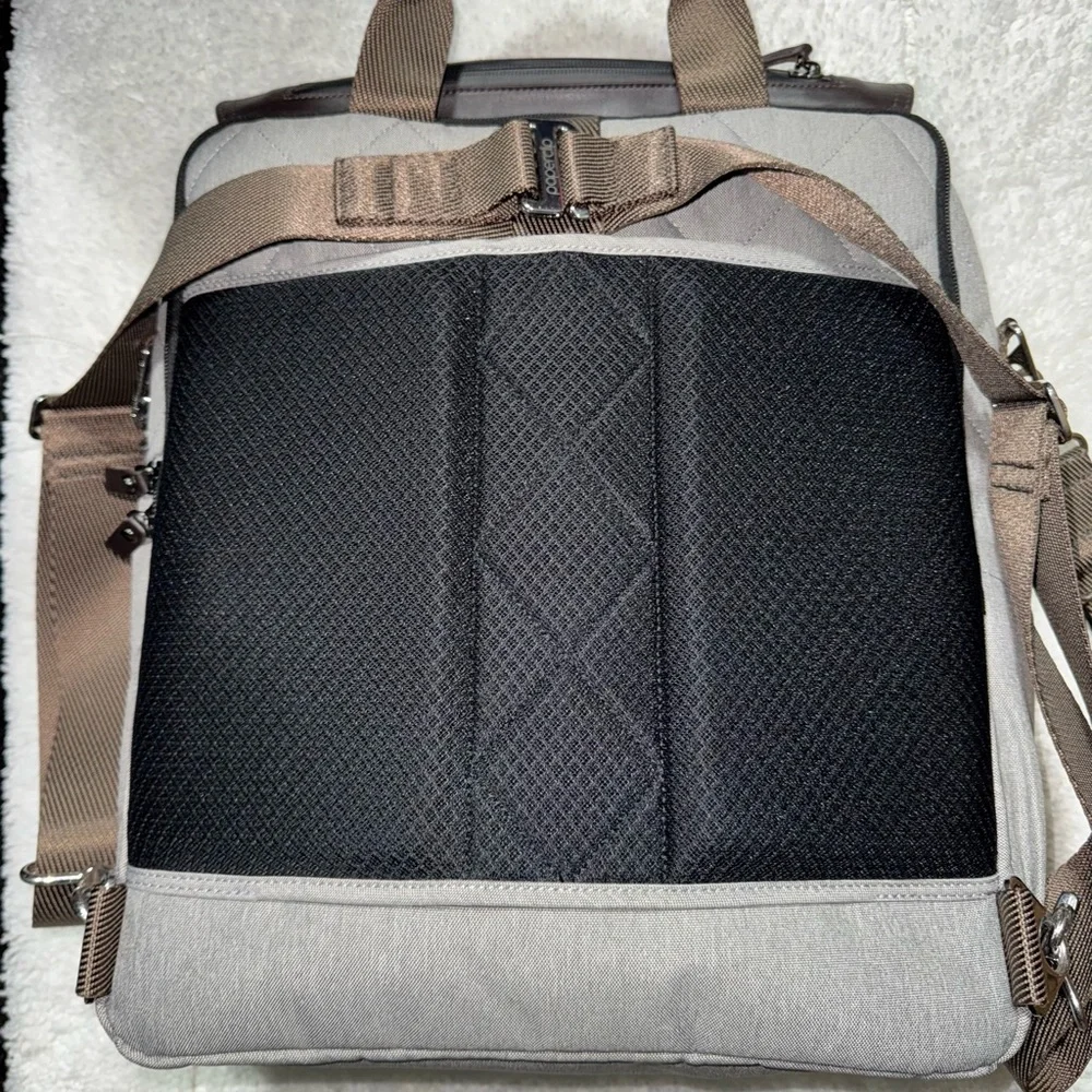 ‼️Paper Clip Diaper Bag- Preloved